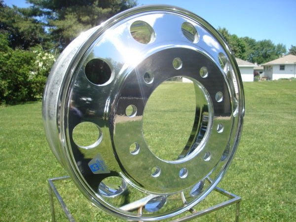 ayacoᙏ̤̫⑅*　R Akrapovic Slip-On Exhaust Suzuki Hayabusa 2022-2025 DAMAGED