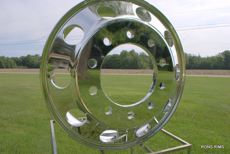 1)22.5 X 8.25 ACCURIDE 28615XP NEW Stud Piloted Semi-Polished Both